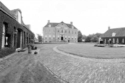 Eerde International Boarding school. Function -> Music teacher to IMYC