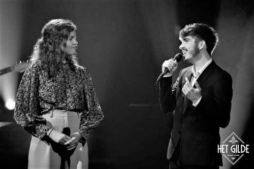 Performing with ArtEZ Pop Orchestra - Weak In The Knees